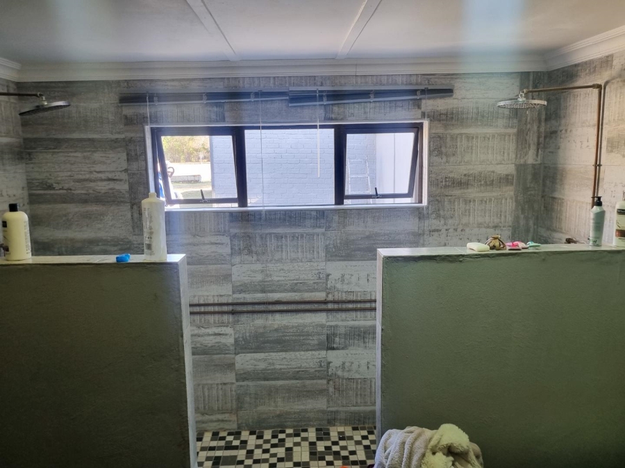 6 Bedroom Property for Sale in Paul Roux Free State